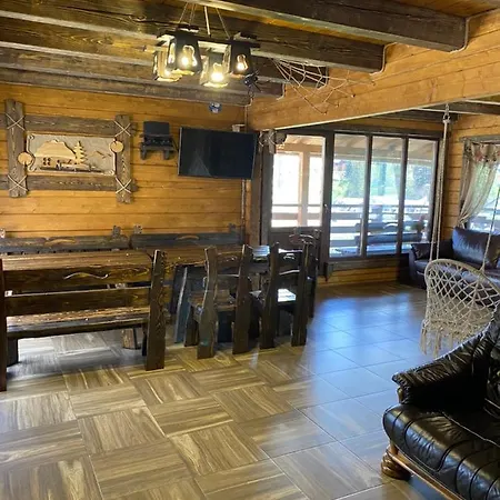 Eco House Μπούκοβελ